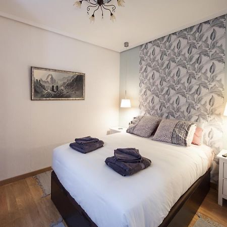 Cosy Room - Guggen º PARKING FREE Bilbao Buitenkant foto