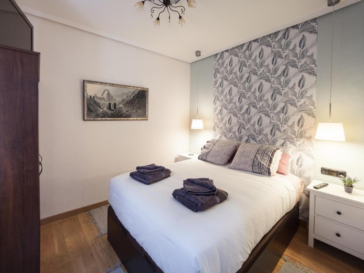 Cosy Room - Guggen º PARKING FREE Bilbao Buitenkant foto
